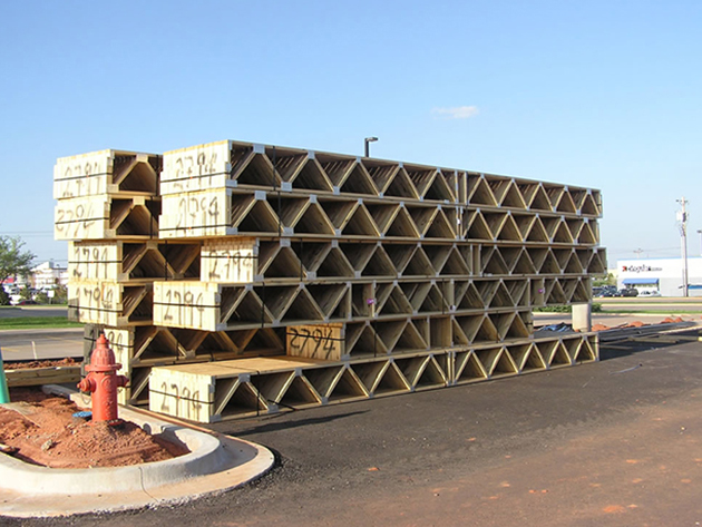 Pre-Mfg-Wd-Trusses_jpg